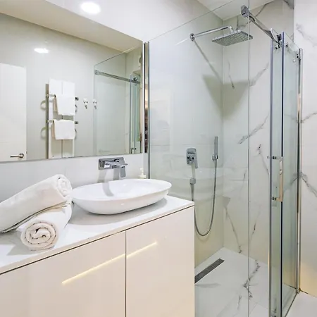 Apartment White *