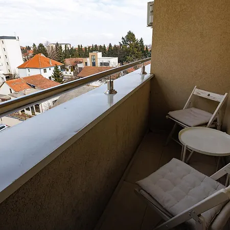 White * Bělehrad
