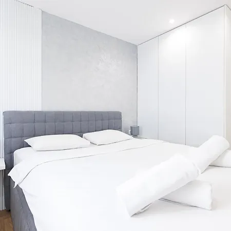 White Apartment Belgrade
