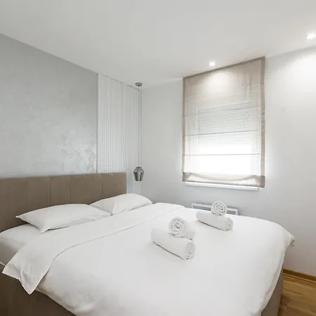 White Apartment Belgrade